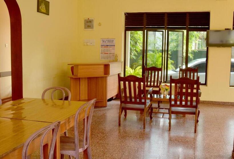 Отель Sunny Lanka Guest House