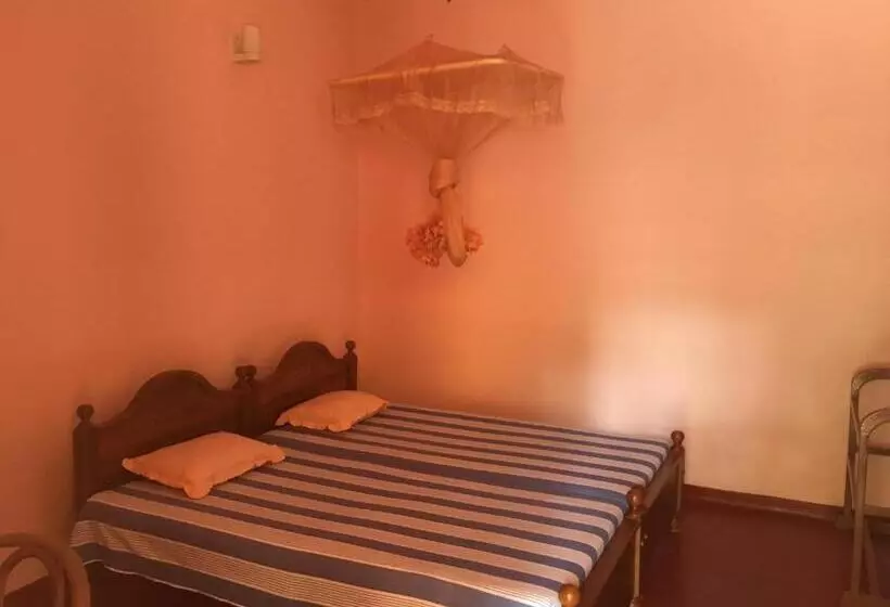 هتل Sunny Lanka Guest House