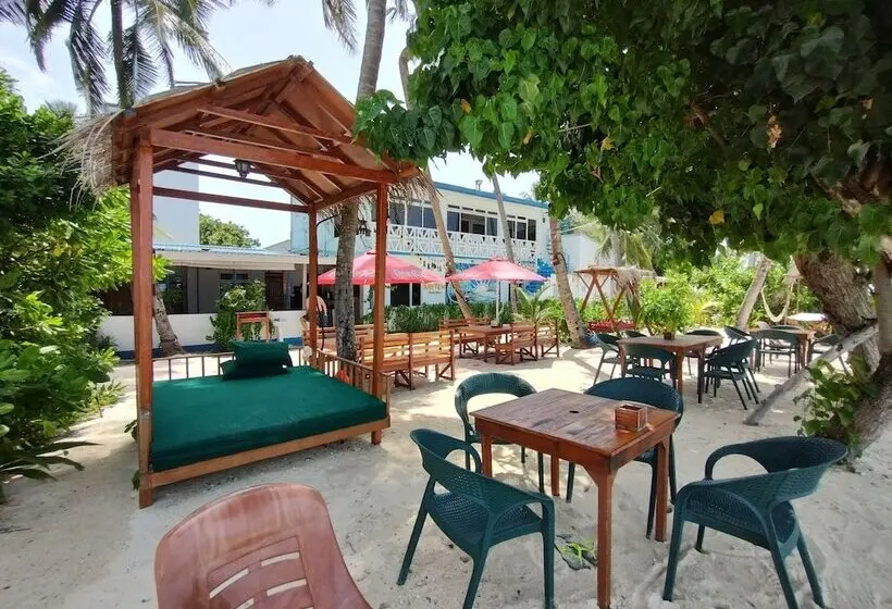 پانسیون Batuta Maldives Surf View