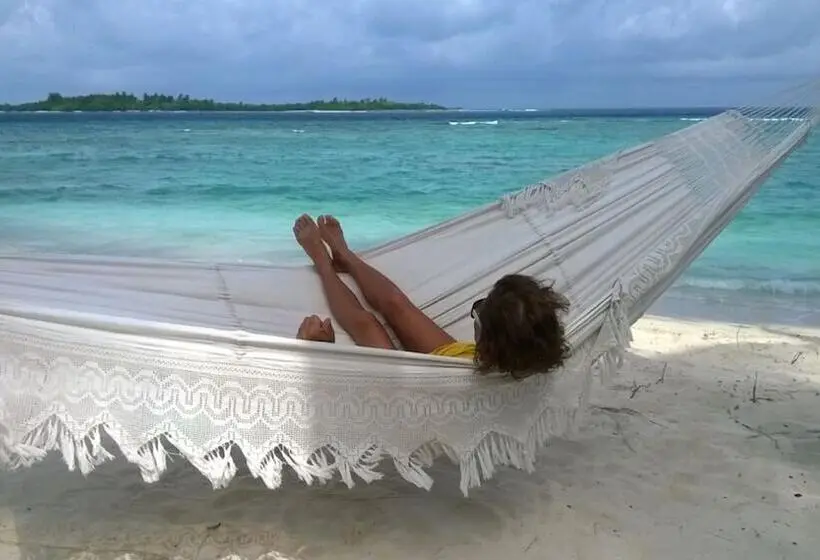 پانسیون Batuta Maldives Surf View