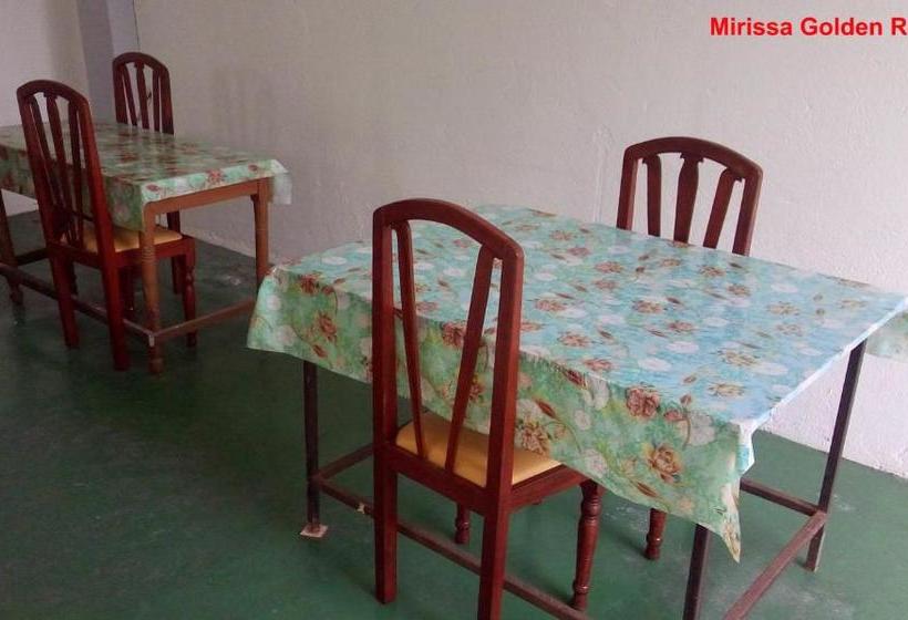 펜션 Mirissa Golden Resort