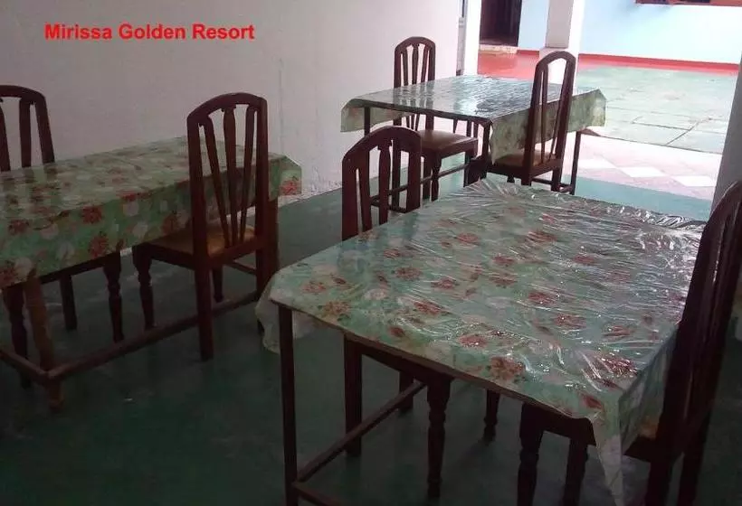 ペンション Mirissa Golden Resort