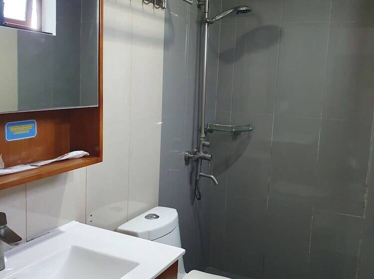 Pensionat Moalboal Tropics