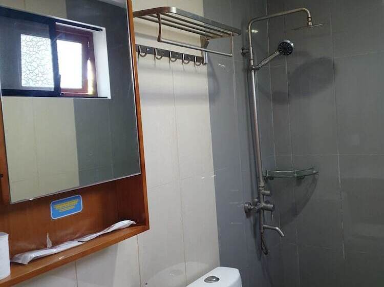 Pensão Moalboal Tropics