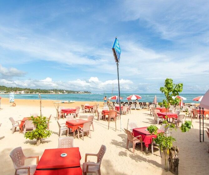 پانسیون The Waves  Unawatuna