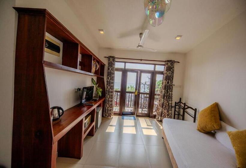 پانسیون The Waves  Unawatuna