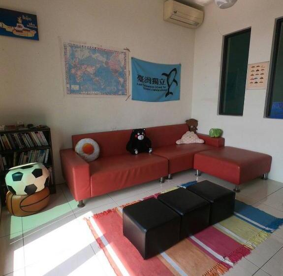 The Way Hostel & Bar