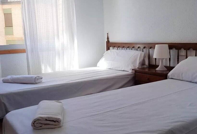 Apartamentos Oropesa 3000 Sin Piscina