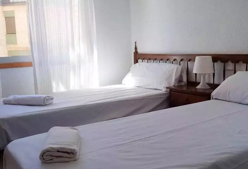 Apartamentos Oropesa 3000 Sin Piscina