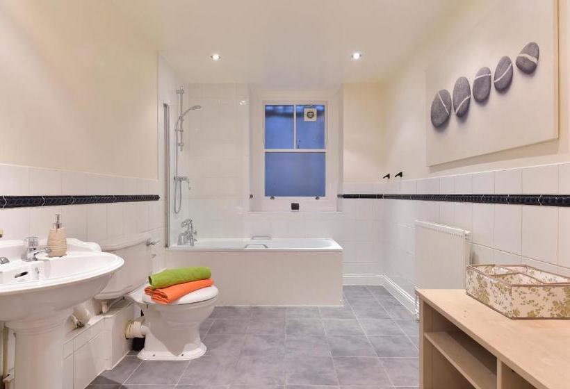 Fotos del hotel Chancery Lane Residence:  2