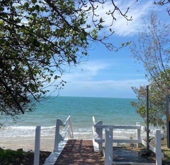 בית מלון כפרי Hervey Bay Flashpackers