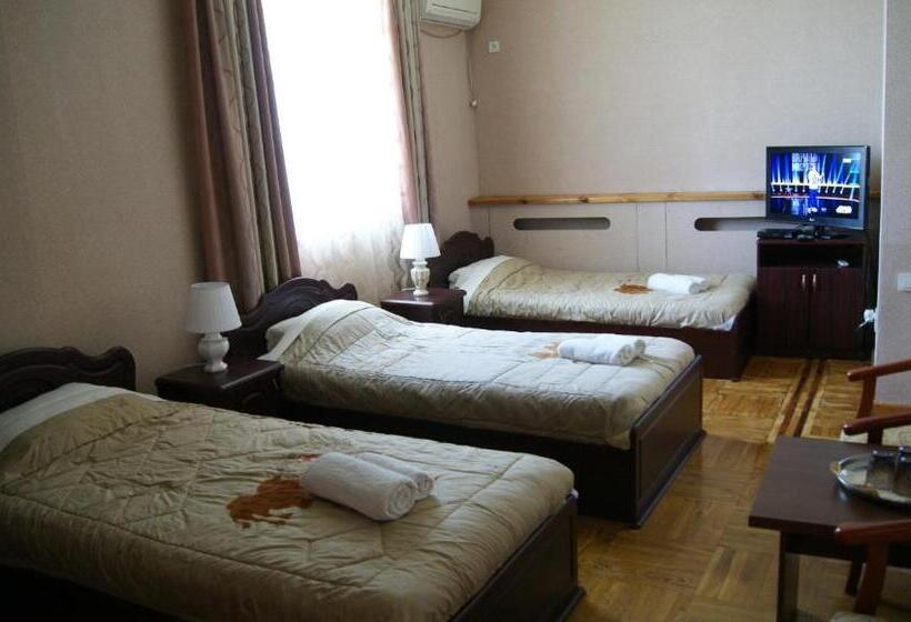 فندق Latif Samarkand