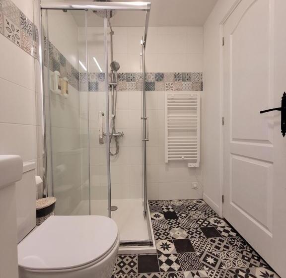 فندق Les Portails Bleus