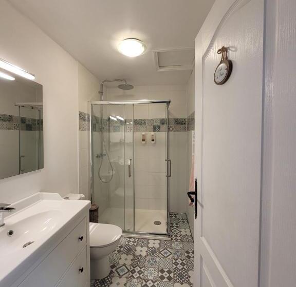 فندق Les Portails Bleus