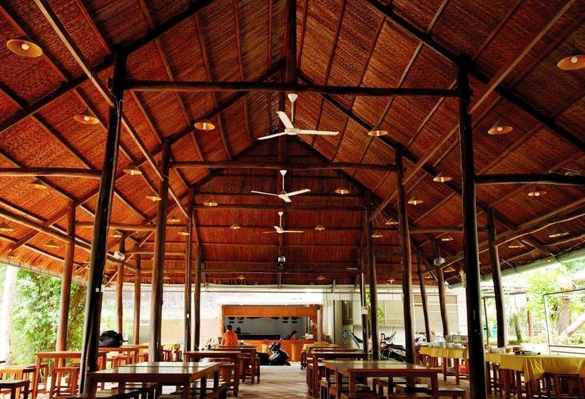 هتل Minh Vuong Village Resort & Restaurant