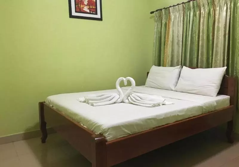 هتل Pra Tna Guesthouse