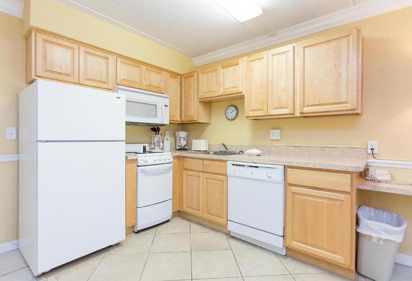 Otel Seven Seas Resort - Daytona Beach