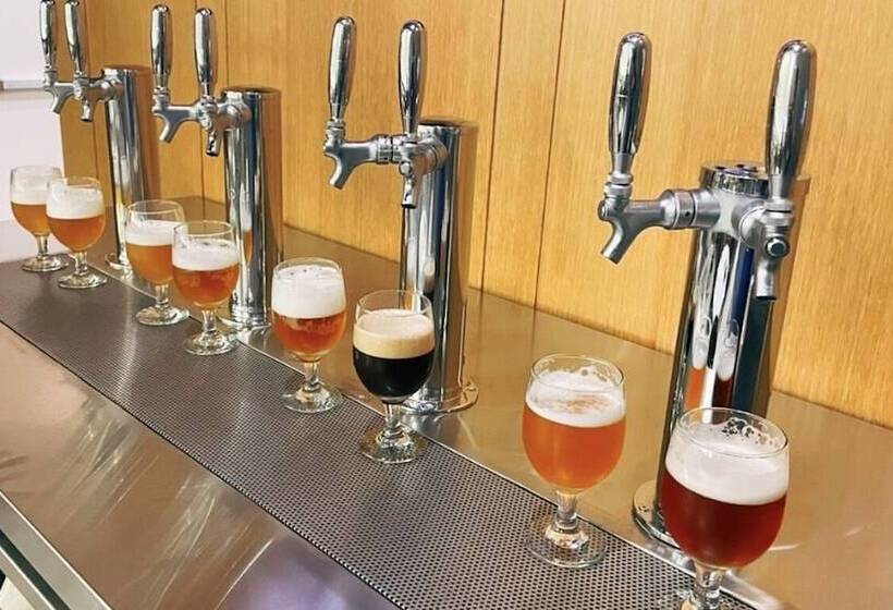 هتل The Crystal Resort Sun Moon Lake