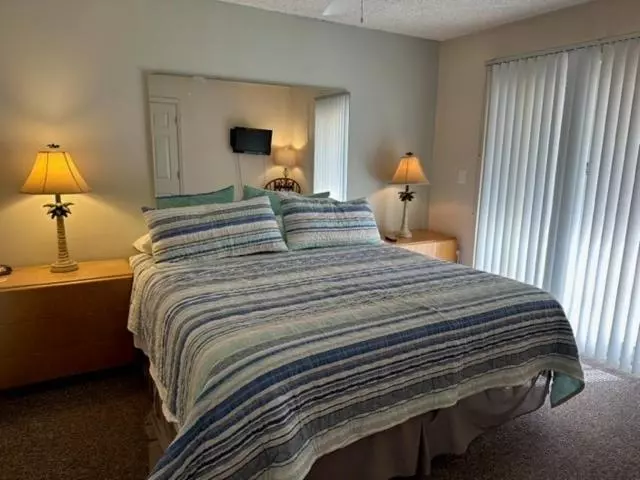 ホテル Treasure Island Beach Club 727 360 7096