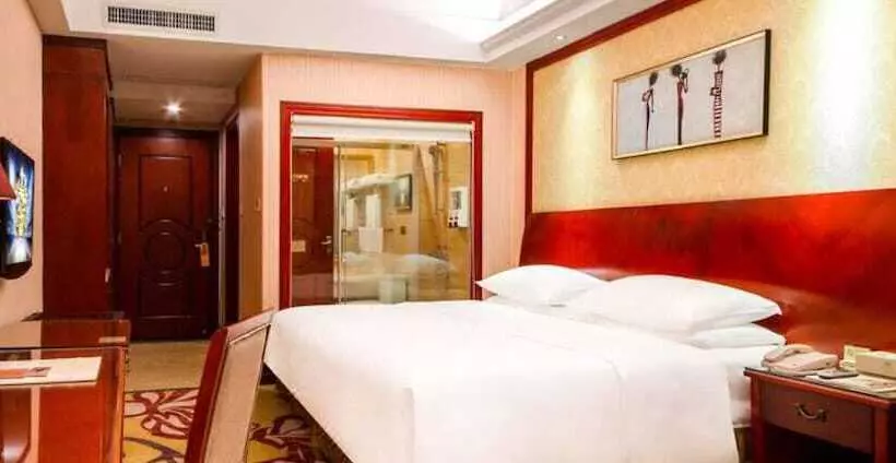 Vienna Hotel Shenzhen Bao An Fanshen Metro Station