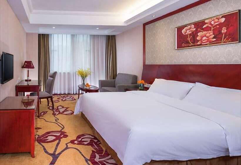 Vienna Hotel Shenzhen Bao An Fanshen Metro Station