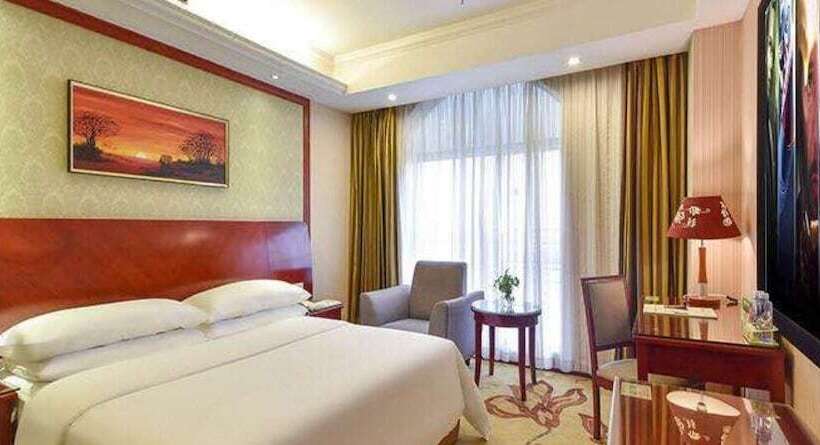 Vienna Hotel Shenzhen Bao An Fanshen Metro Station