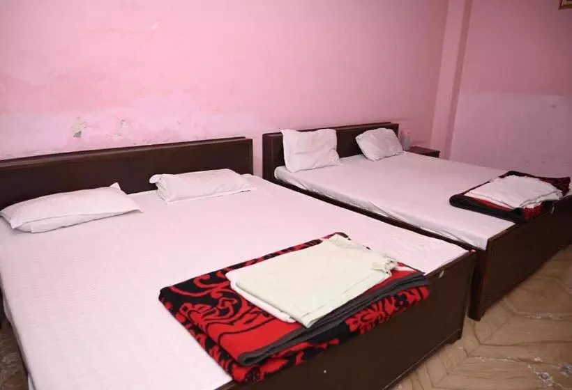 Hotel Sarva Darshan Ashram