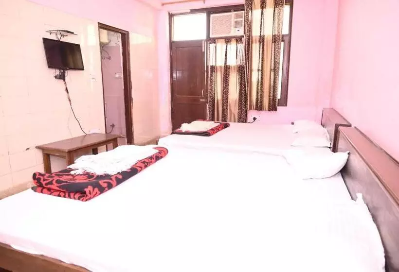 Hotel Sarva Darshan Ashram