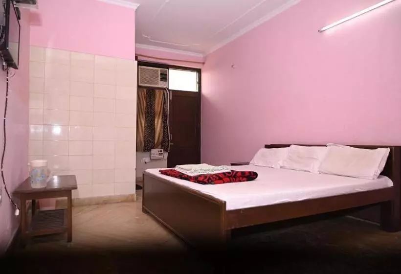 Hotel Sarva Darshan Ashram