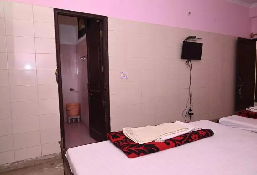 Hotel Sarva Darshan Ashram