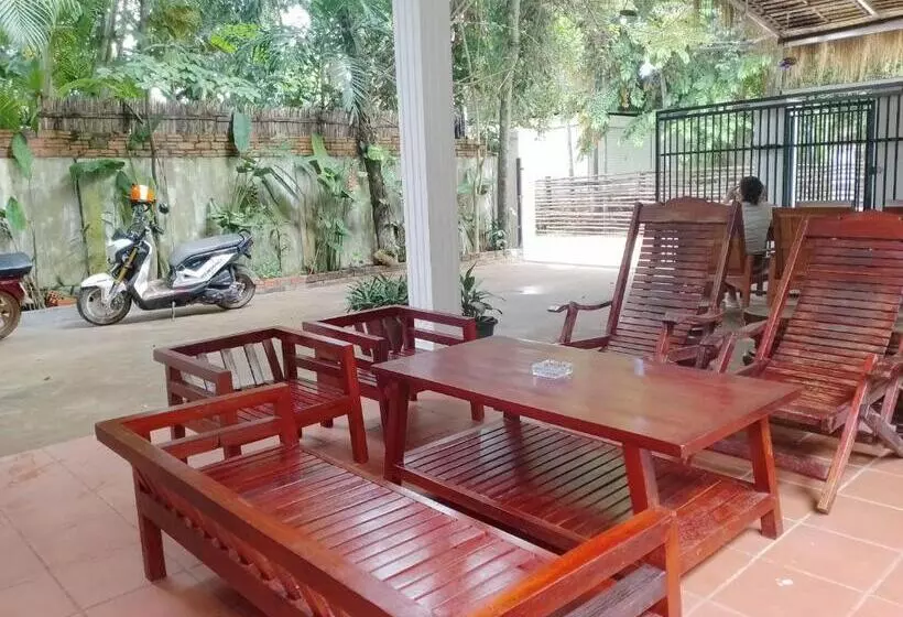 پانسیون Namo Angkor Villa