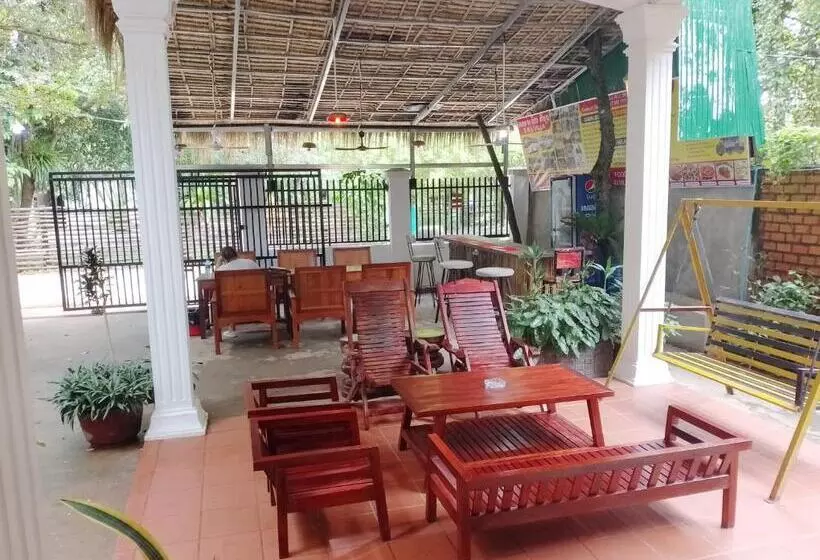 پانسیون Namo Angkor Villa