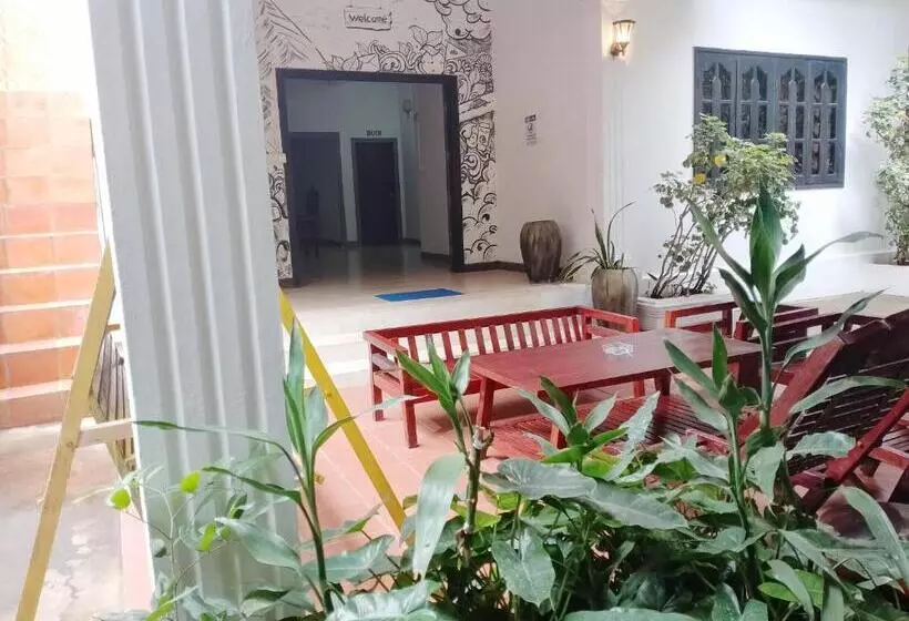 پانسیون Namo Angkor Villa