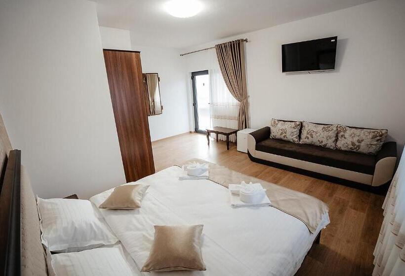 استراحتگاه Pensiunea Vox