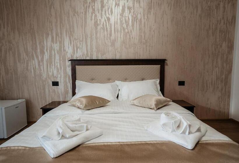 استراحتگاه Pensiunea Vox