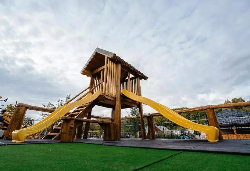 リゾートホテル Pensiunea Vox