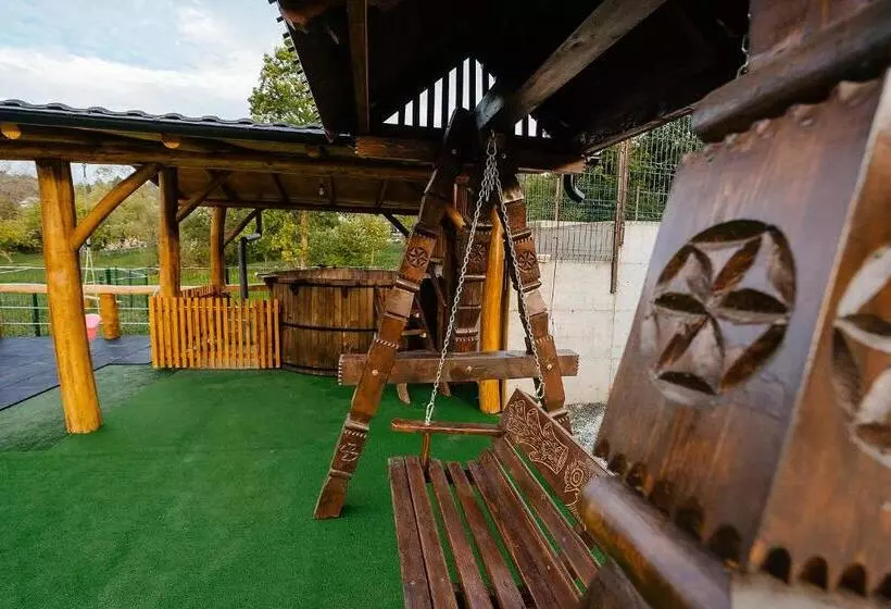 リゾートホテル Pensiunea Vox