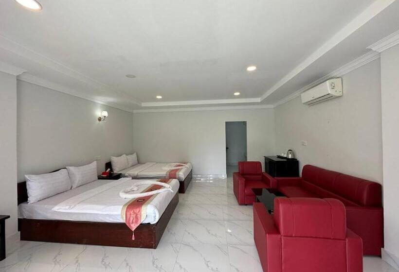 Romny Cozy Bay Resort