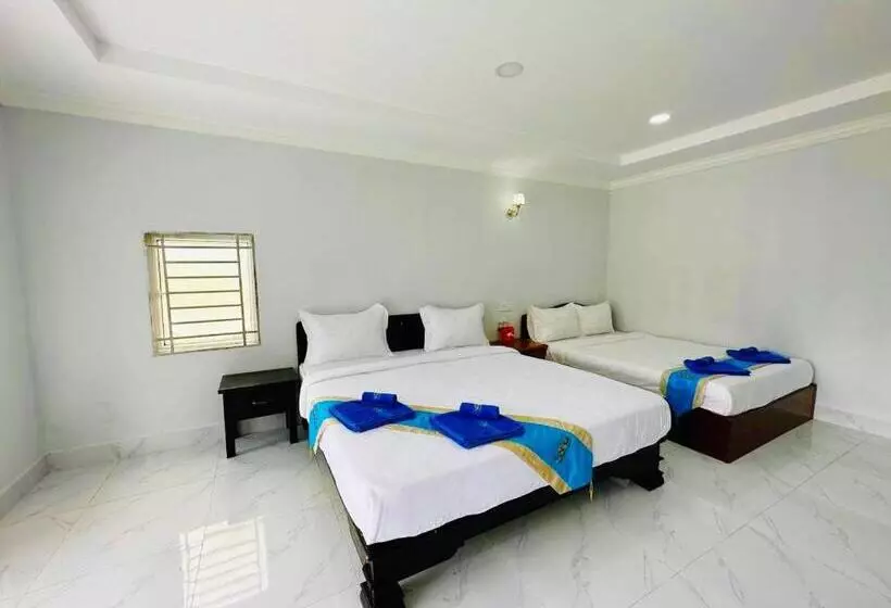 Romny Cozy Bay Resort