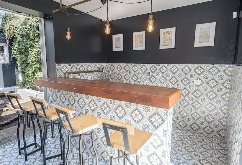 Hotelli Santiago Patio Bellavista