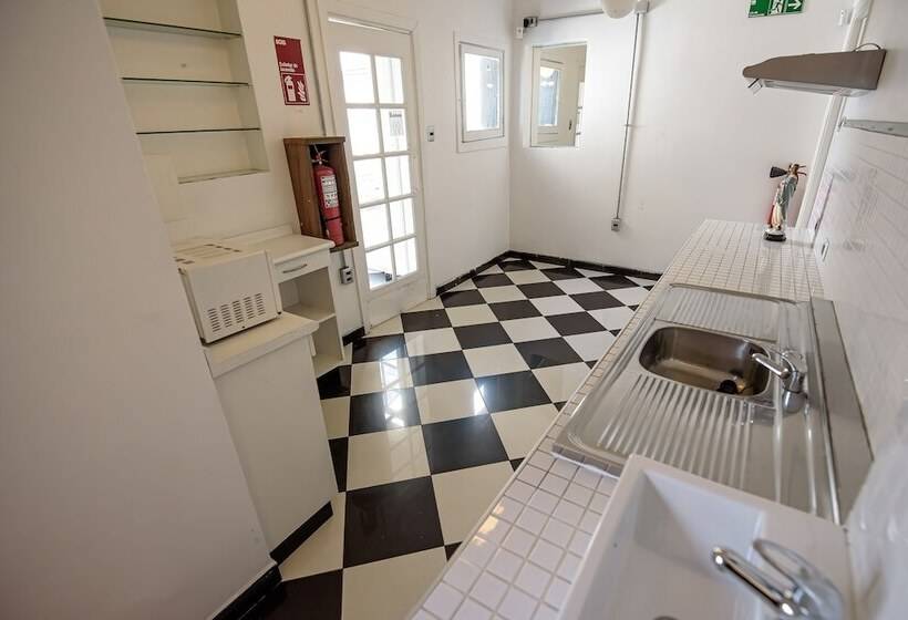 هتل Santiago Patio Bellavista