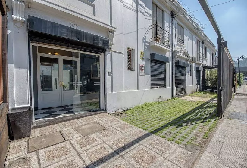 Hotelli Santiago Patio Bellavista