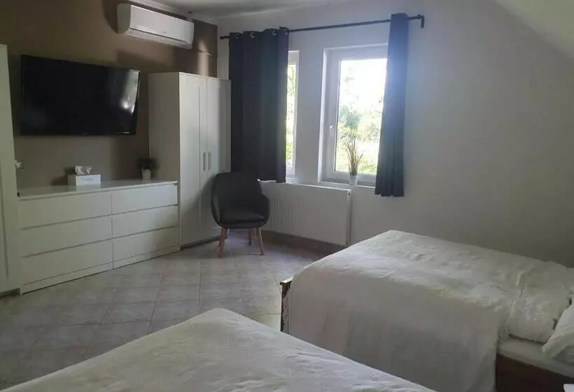 Hotelli The Luxo Wine Museum