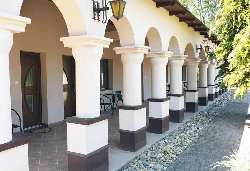 Hotelli The Luxo Wine Museum