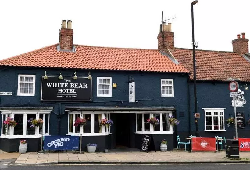 ホテル The White Bear