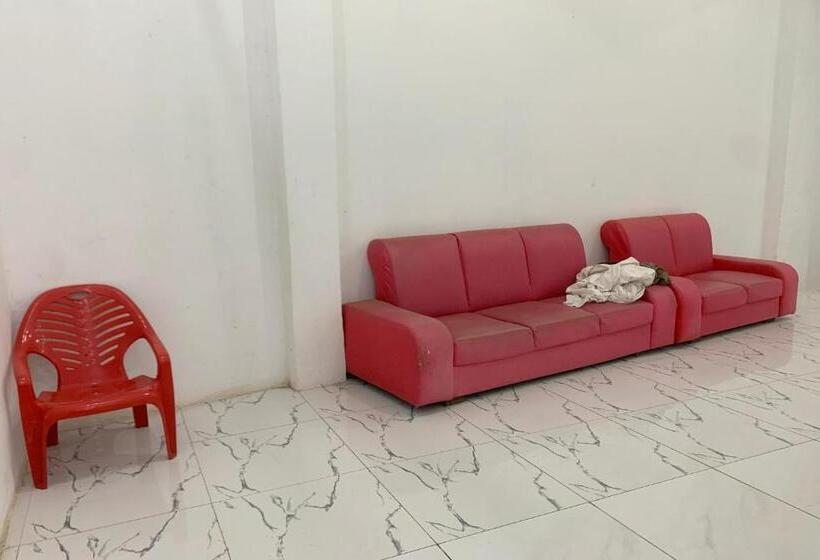 Отель Oyo 92986 Inara Homestay