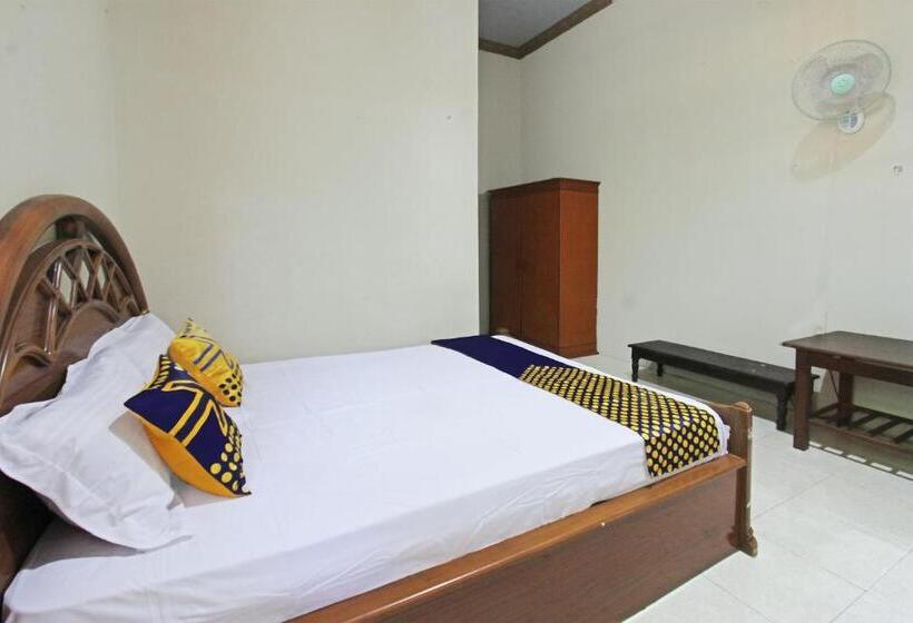 Hotel Spot On 92973 Madani Syariah Guesthouse