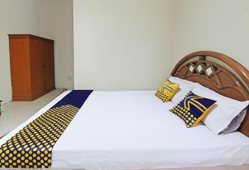 Hotel Spot On 92973 Madani Syariah Guesthouse