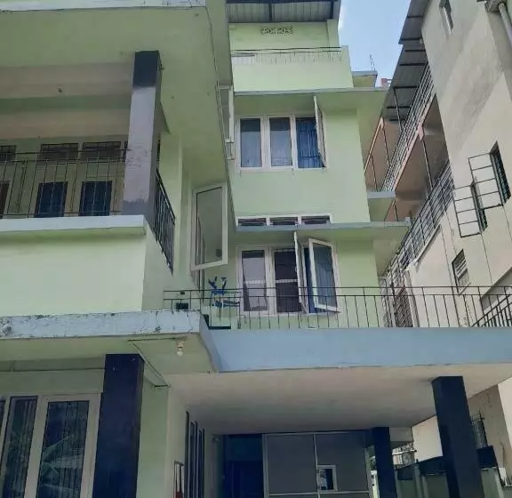 Parijat Pg Girls Hostel