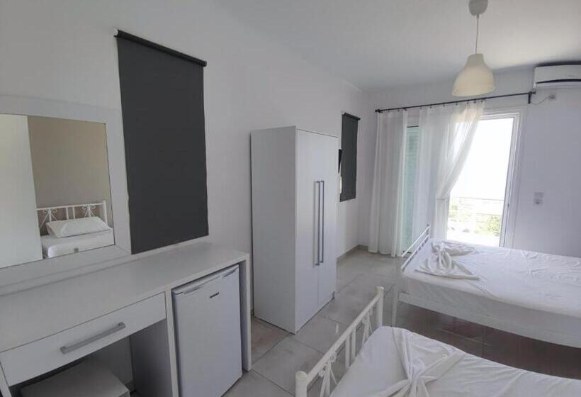 بنسيون Penelope & Michael Rooms